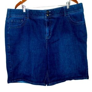 Lane Bryant Bermuda Denim Shorts   Sz‎ 24
